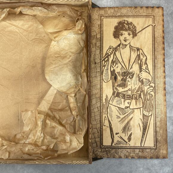 Vintage 1930s Platt-Maschek Lady Golfer Themed Wood Pyrography Handkerchief Box - Picture 8 of 12